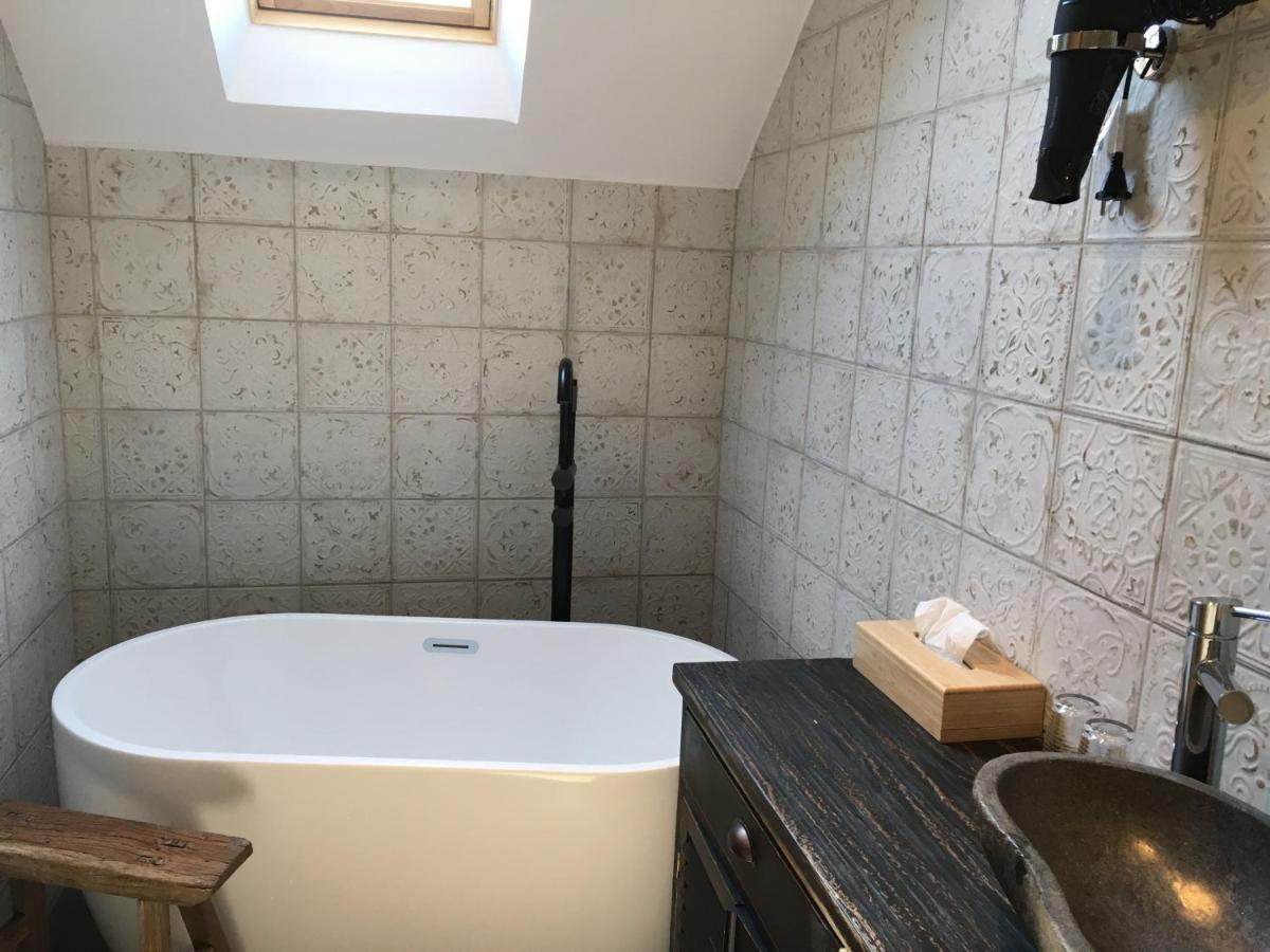 Boutique Hotel B&B Fleurie Saint-Amand-Mont-Rond Esterno foto