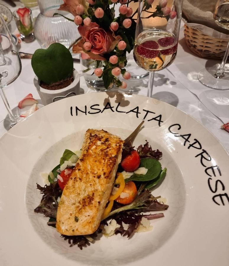 Boutique Hotel B&B Fleurie Saint-Amand-Mont-Rond Esterno foto